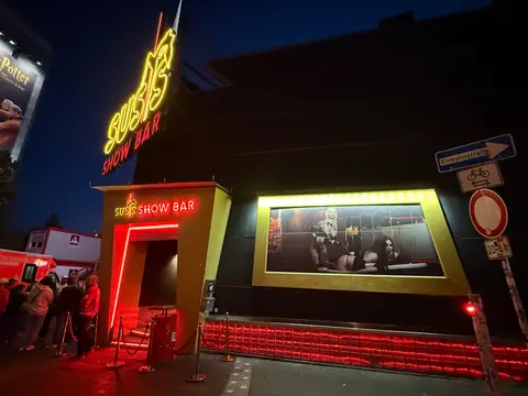 Susis Show Bar